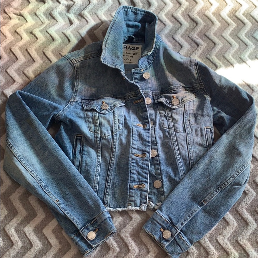 Distressed cropped jean jacket